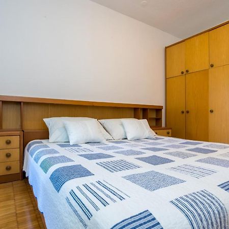 Apartment Jakovac By El-Pi Tours Njivice Kültér fotó
